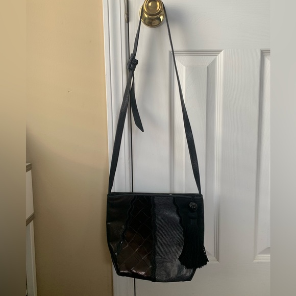 Vintage Accents by Sharif crossbody bag - Picture 2 of 9